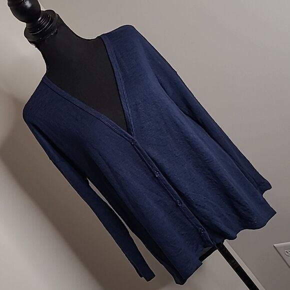 "Happening in the present" Small navy  button front  sweater - Picture 1 of 8